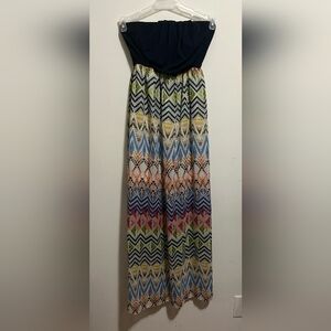 👑Strapless flowy dress